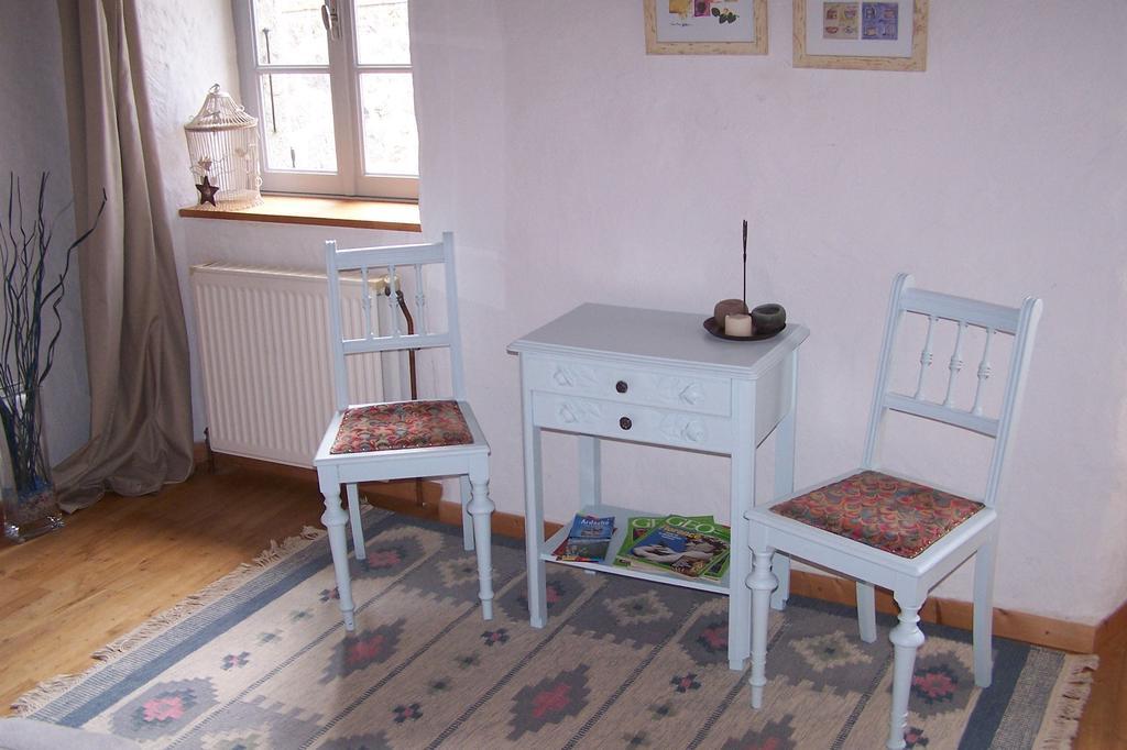 Salomony Chambre D'Hotes Marcols-les-Eaux Habitación foto